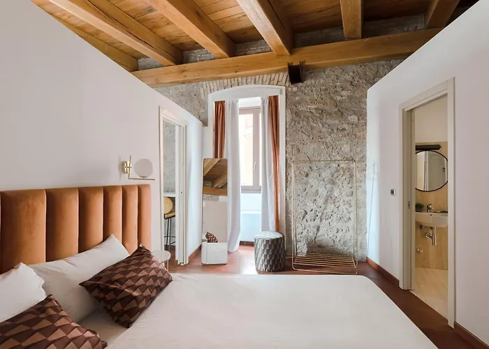 Torre Capranica Apart Otel Roma