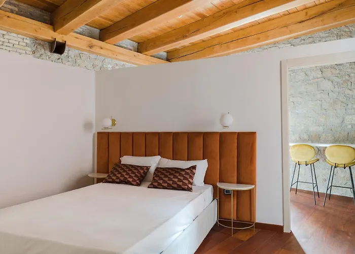 Torre Capranica Apart Otel 4*