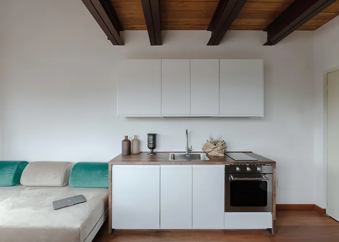 Torre Capranica Apart Otel Roma